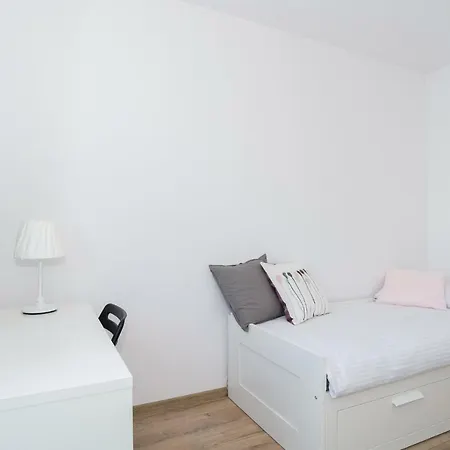Chill Out Like A Local From Downtown Apt For 6 Parking Γκντανσκ