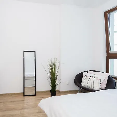 Chill Out Like A Local From Downtown Apt For 6 Parking Γκντανσκ