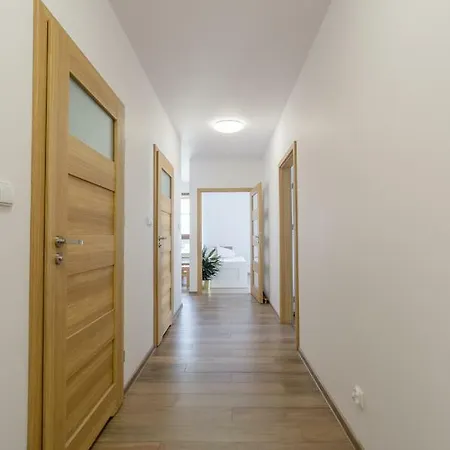 Chill Out Like A Local From Downtown Apt For 6 Parking * Γκντανσκ